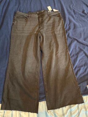Good American Good Ease Relaxed Wide Leg